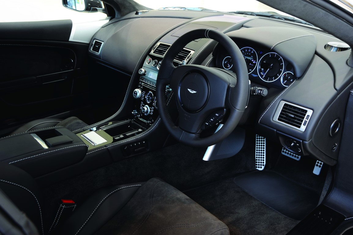 Aston Martin DBS Carbon Black (Automatic)